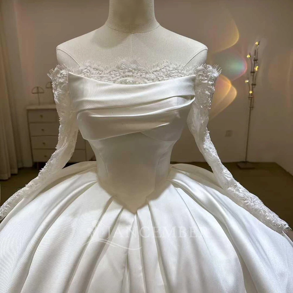 Abiti da sposa a maniche lunghe semplici personalizzati con abito da ballo per la sposa 2026 3 in 1 Promozione in raso Cappella Train robe de mariée