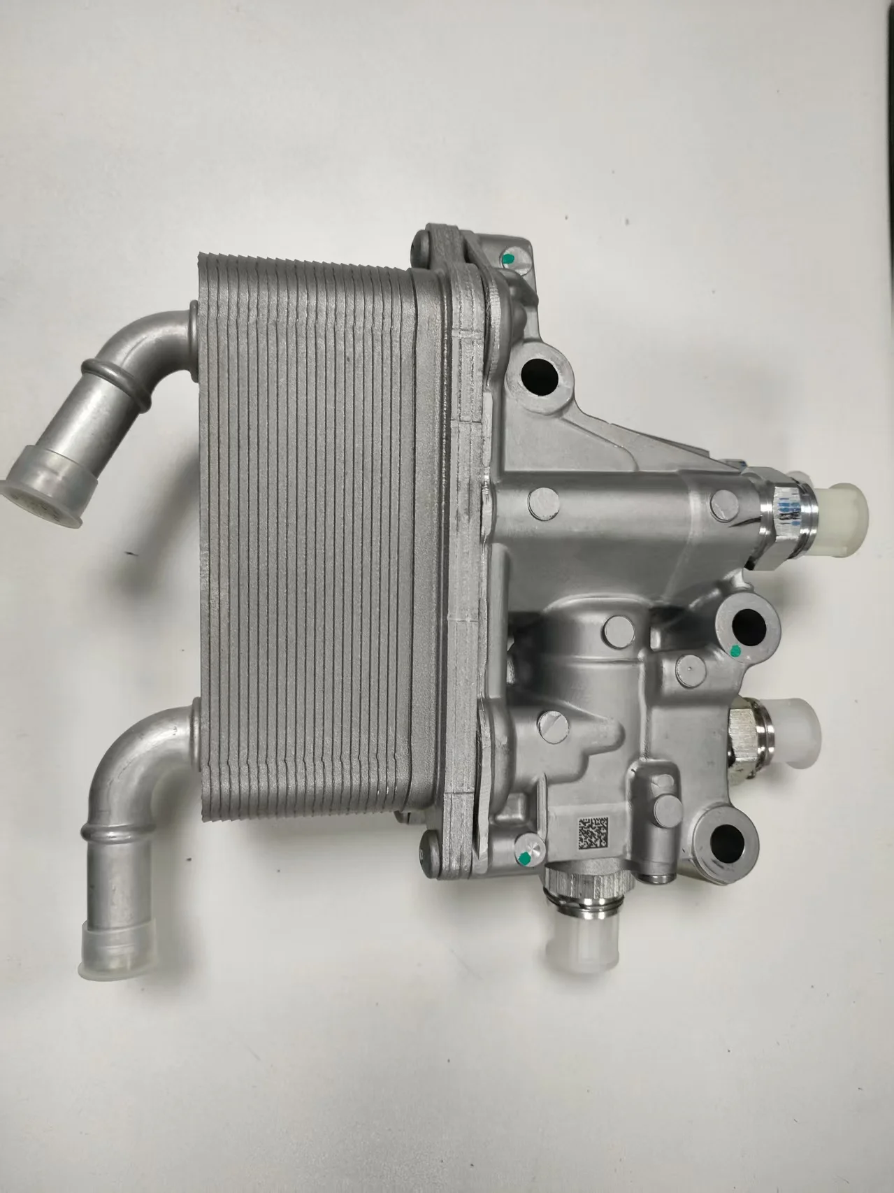 Applicable to  JL 2019-2023 gearbox cooler radiator.