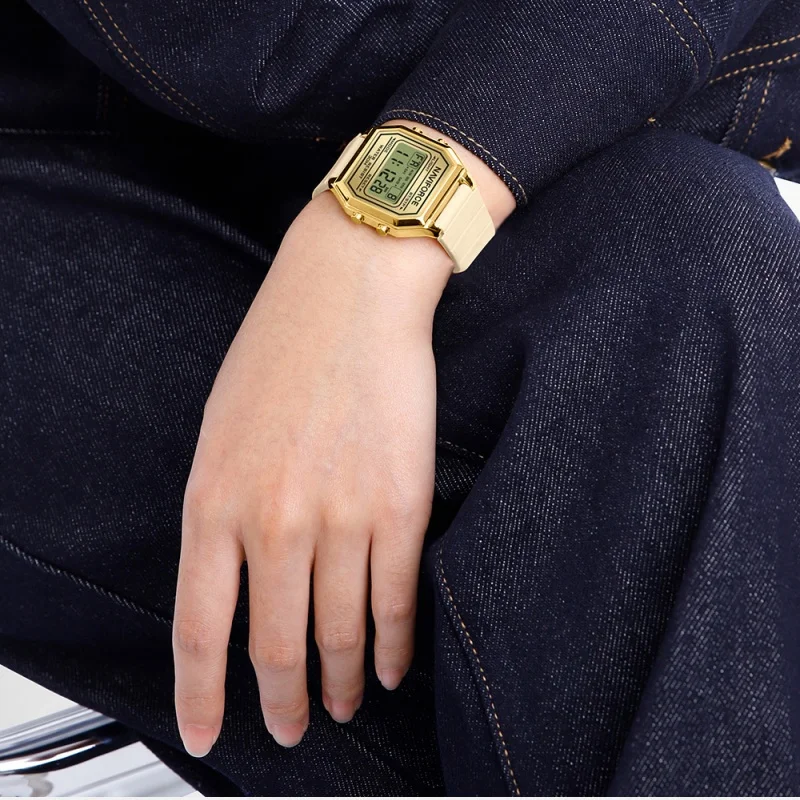 NAVIFORCE Woman Fashion Watches Fashion Sports Watch 3ATM Waterproof Time Display Silicone Strap Women's LCD Digital Watch Gift