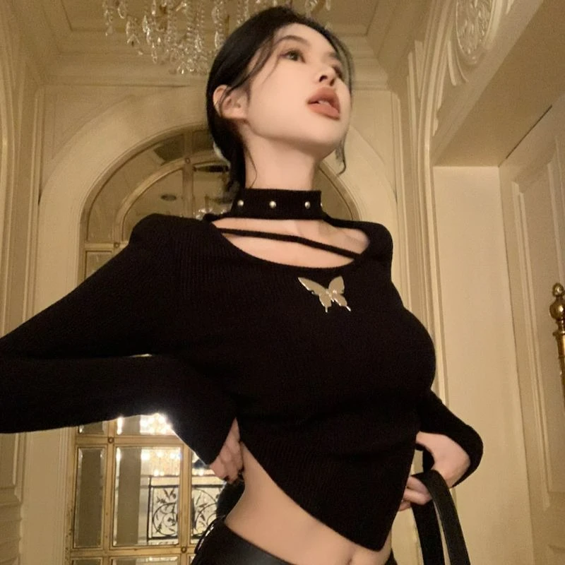 

Осень/зима 2026, новый стиль, утягивающий универсальный дизайн, базовый слой, топ, сексуальная короткая футболка с длинными рукавами и выдолбленным бантом для женщин