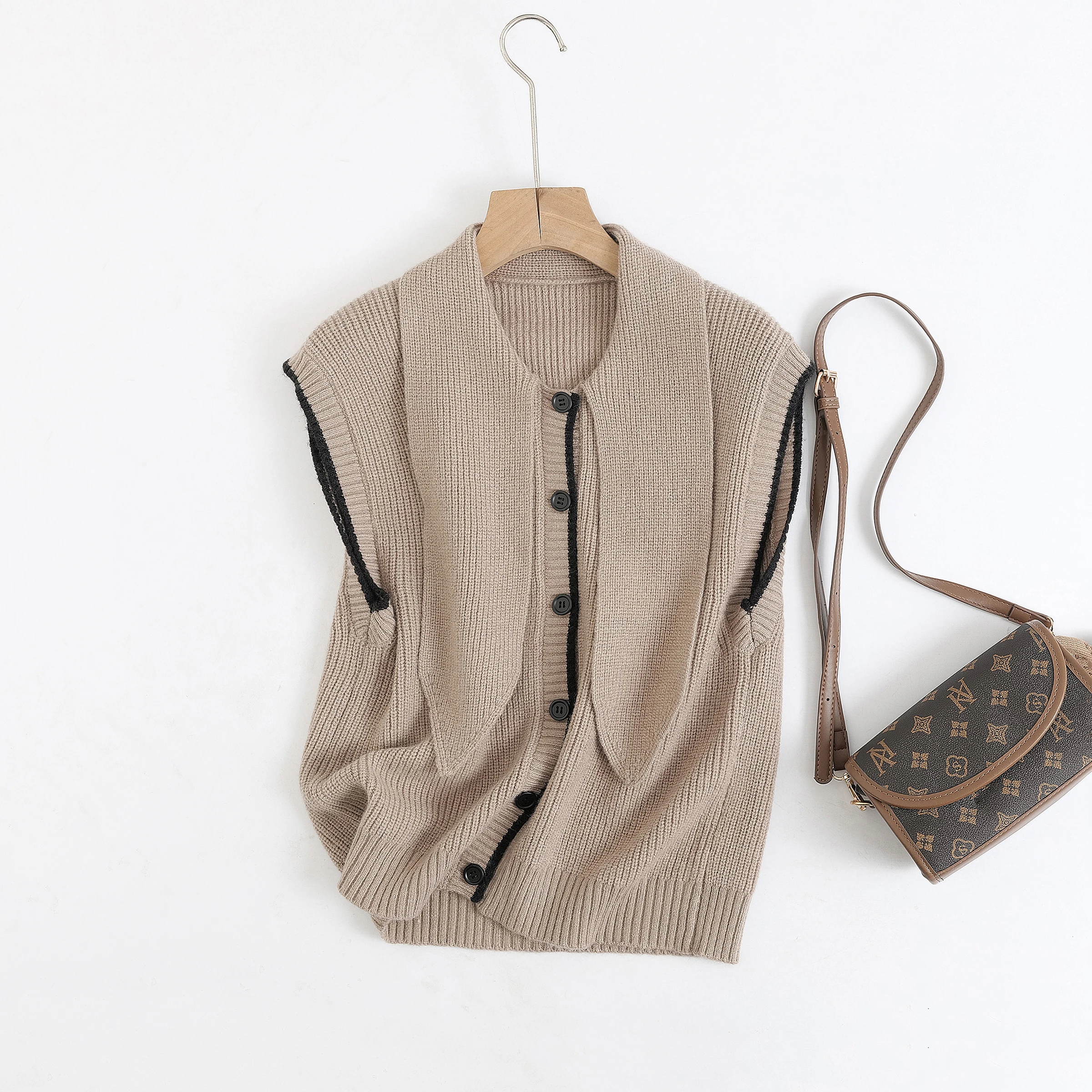 

Ethereal MD 2025 massidutti autumn new style of women's casual fashion Elegantly layering wool blend led waistcoat