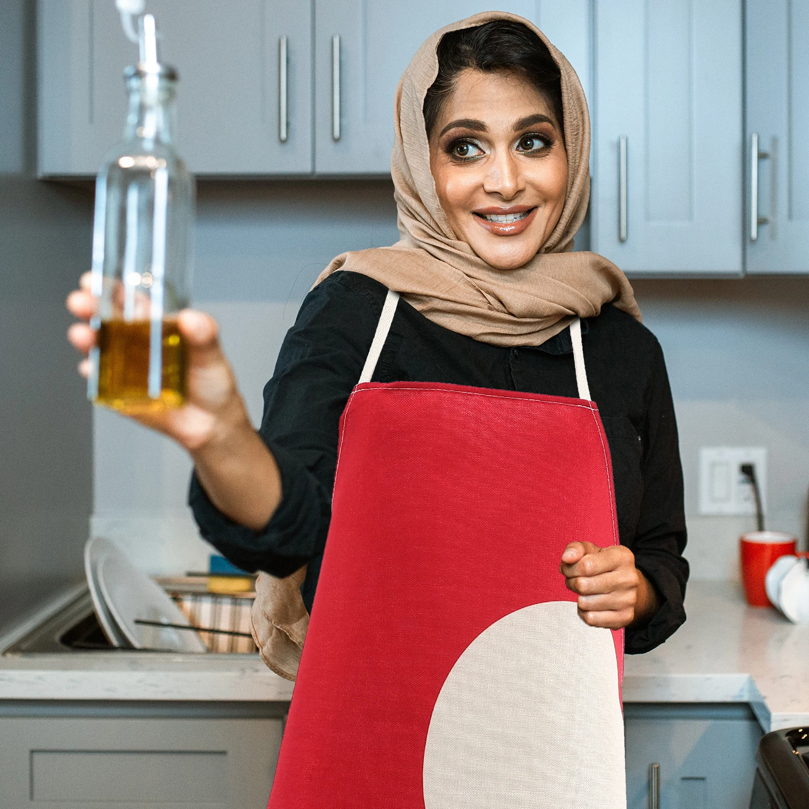 

Love Heart Apron Polyester Breathable Waterproof Thickened Kitchen Accessory Festival Cooking Wear Resistant Comfortable Home