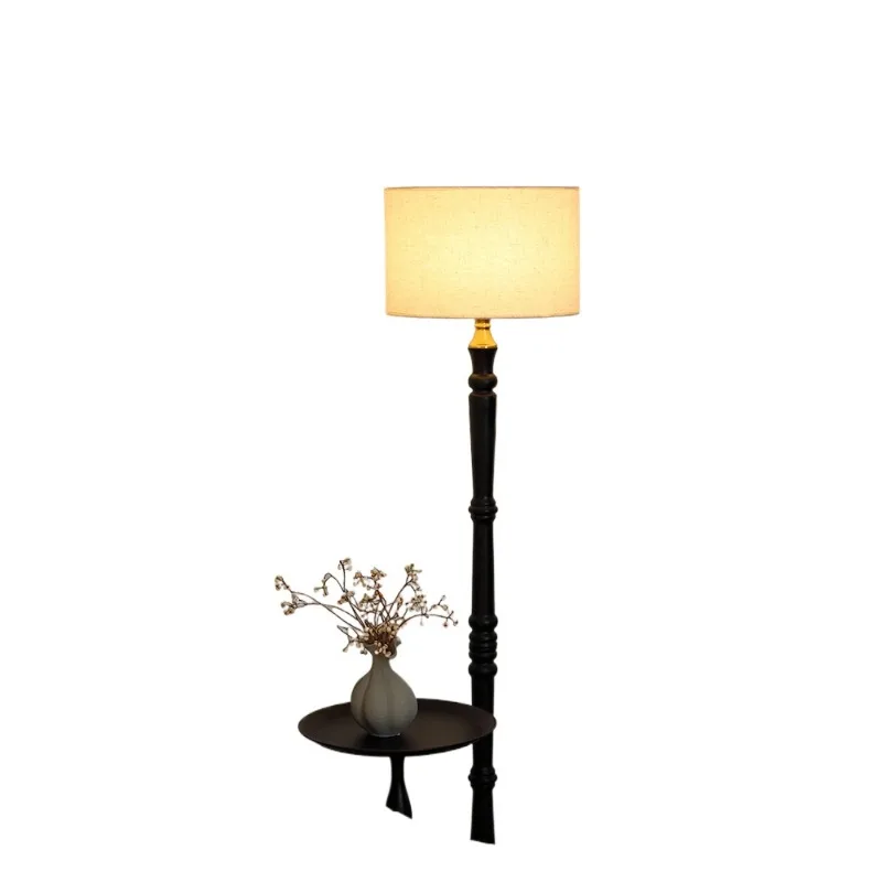 Medieval American retro floor lamp, solid wood shelf vertical lamp next to the sofa in the living room