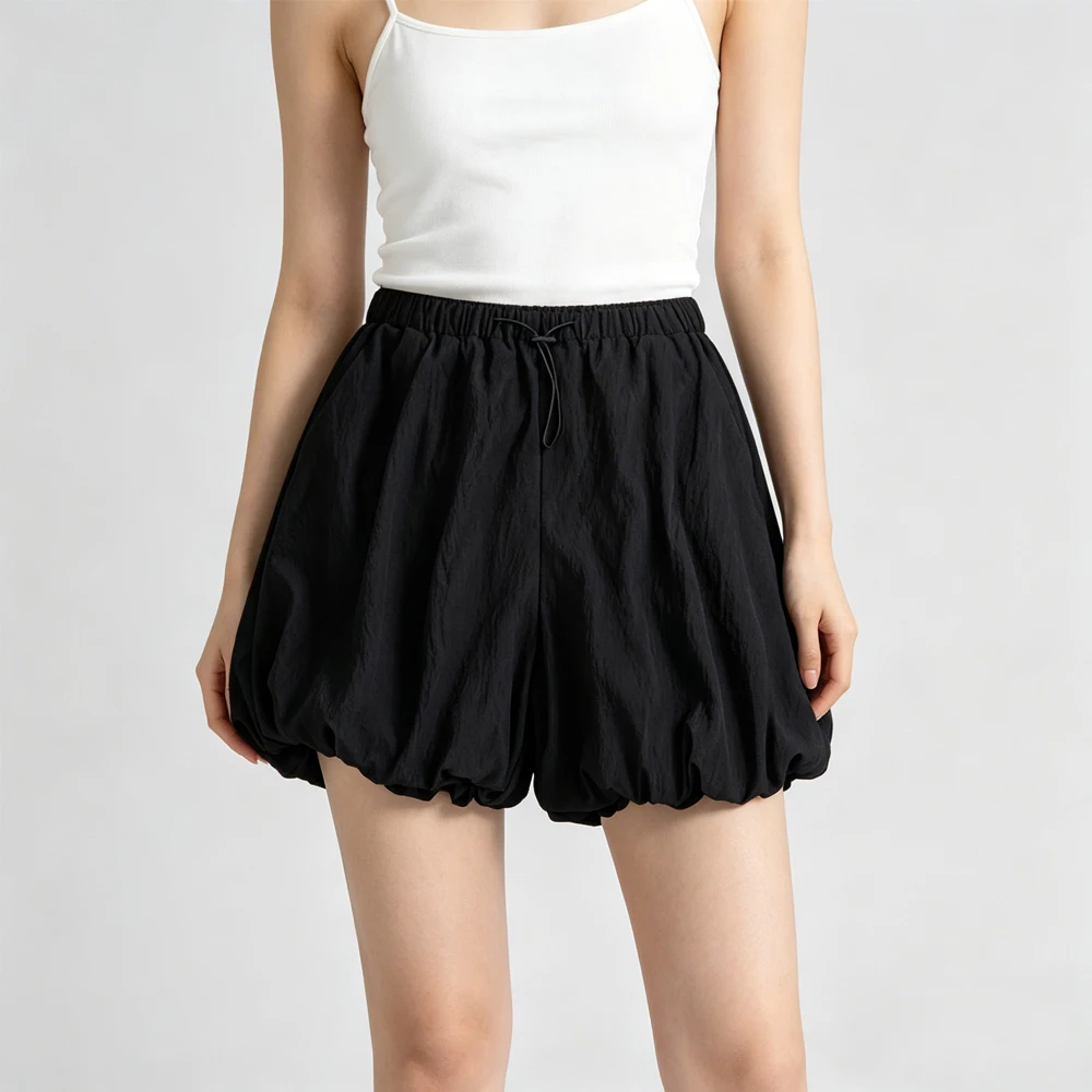 Women's Casual Summer New 65% Natural Mulberry Silk Dry Silk Versatile Elastic Waist Black/White Flower Bud Bubble Casual Shorts