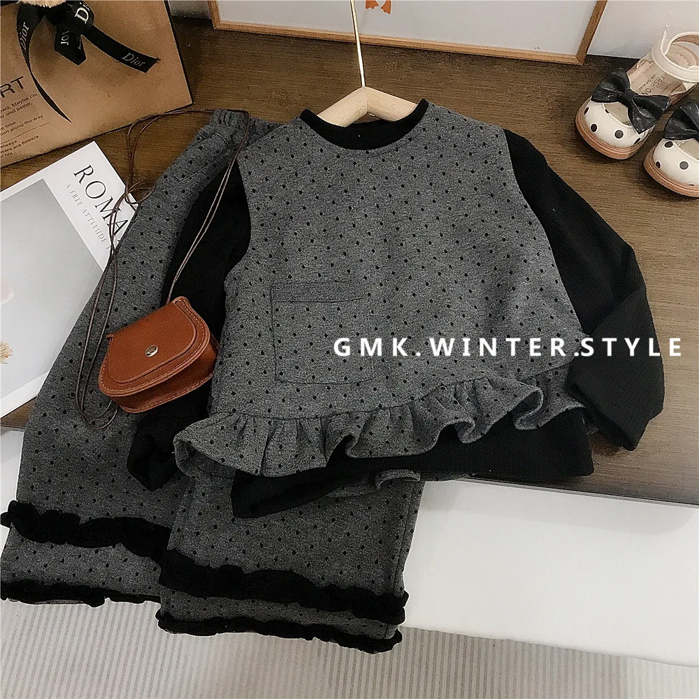 

Girls' spring and autumn suit, new children's autumn clothes, foreign style vest skirt, women's treasure autumn polka dot skirt