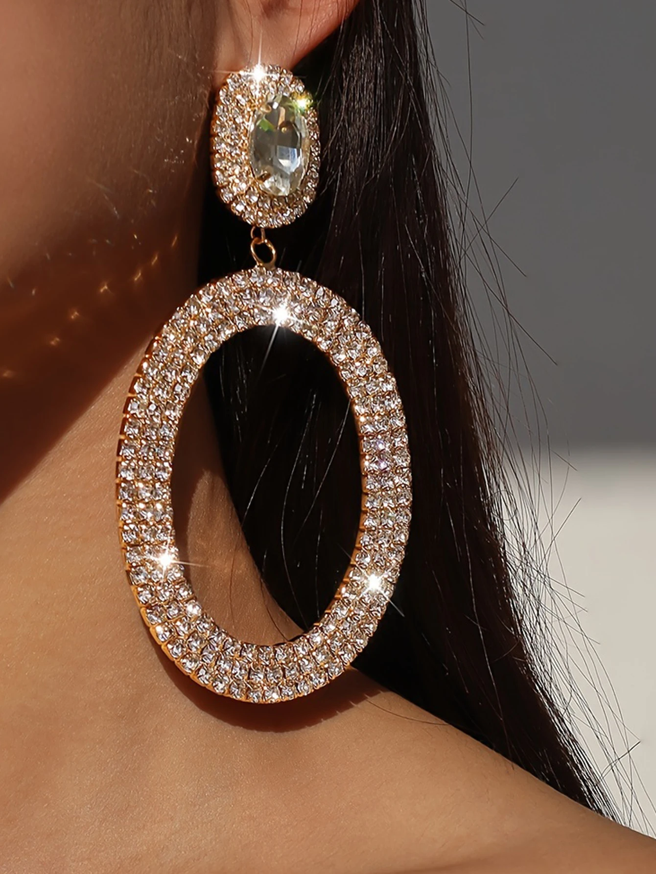 European and American Style Fashion Water Glass Oval Geometry Earrings Women\'s Super Sparkling Earrings