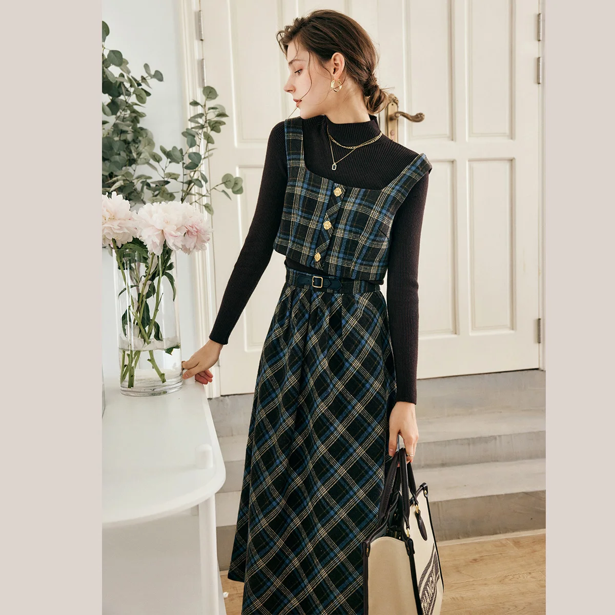 

OLrain Check Skirts Set Women 2025 Autumn Square Collar Vest Tops High-waist Belt Skirt Two-piece Sets Female Clothes O22QE63559