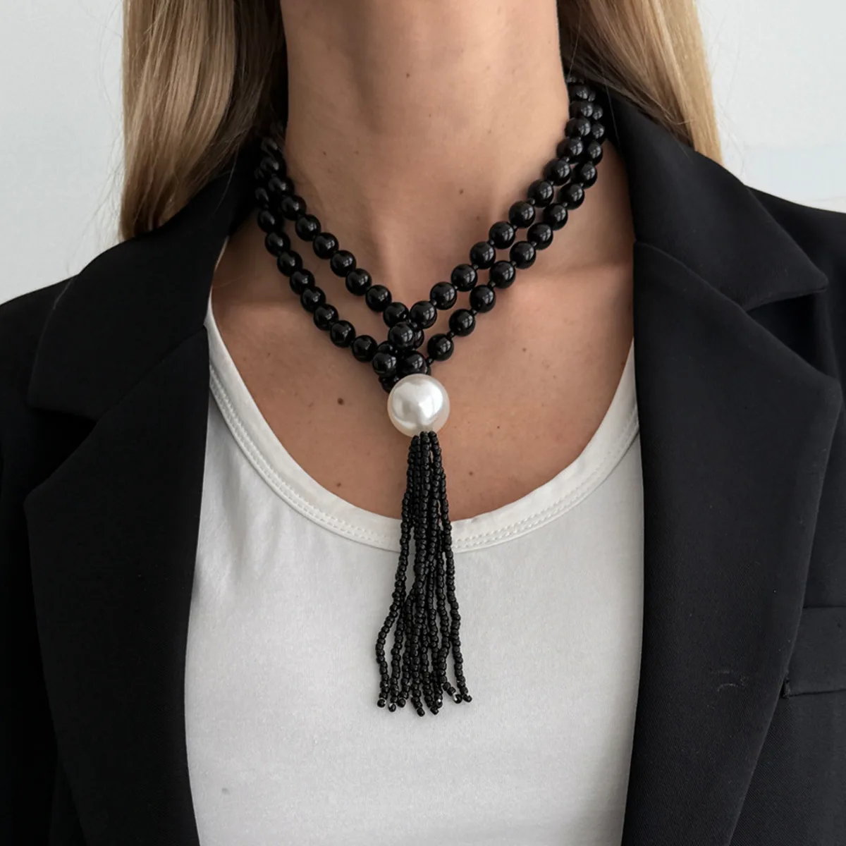 

SHIXIN 4 Colors Simple Acrylic Bead Chain Necklace for Women Vintage Imitation Pearl Long Tassel Sweater Chain Jewelry Accessory