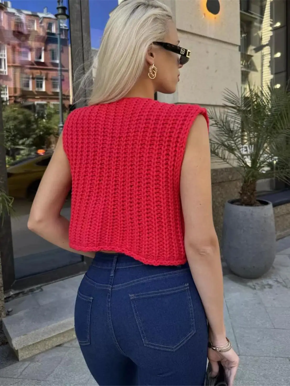 2024 Fall Luxury Clothes Crop Sweaters Women Vest Solid Loose Casual Sweater Vest Red Cable Kni Sweater Vests Thick Dual-Poacket