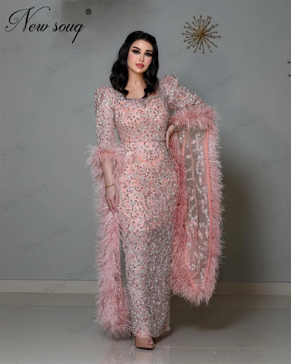 Personalizado rosa Beading vestidos de noite com penas e cristais, mangas até o chão vestido de cerimônia para festa de aniversário, Arábia Saudita