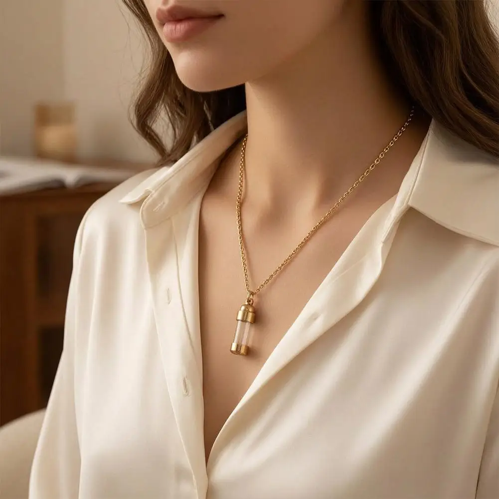 Long-lasting Pendant Necklace Pendant Necklace with Leak-proof Screw Cap Stainless Steel Transparent Capsule Souvenir Keepsake