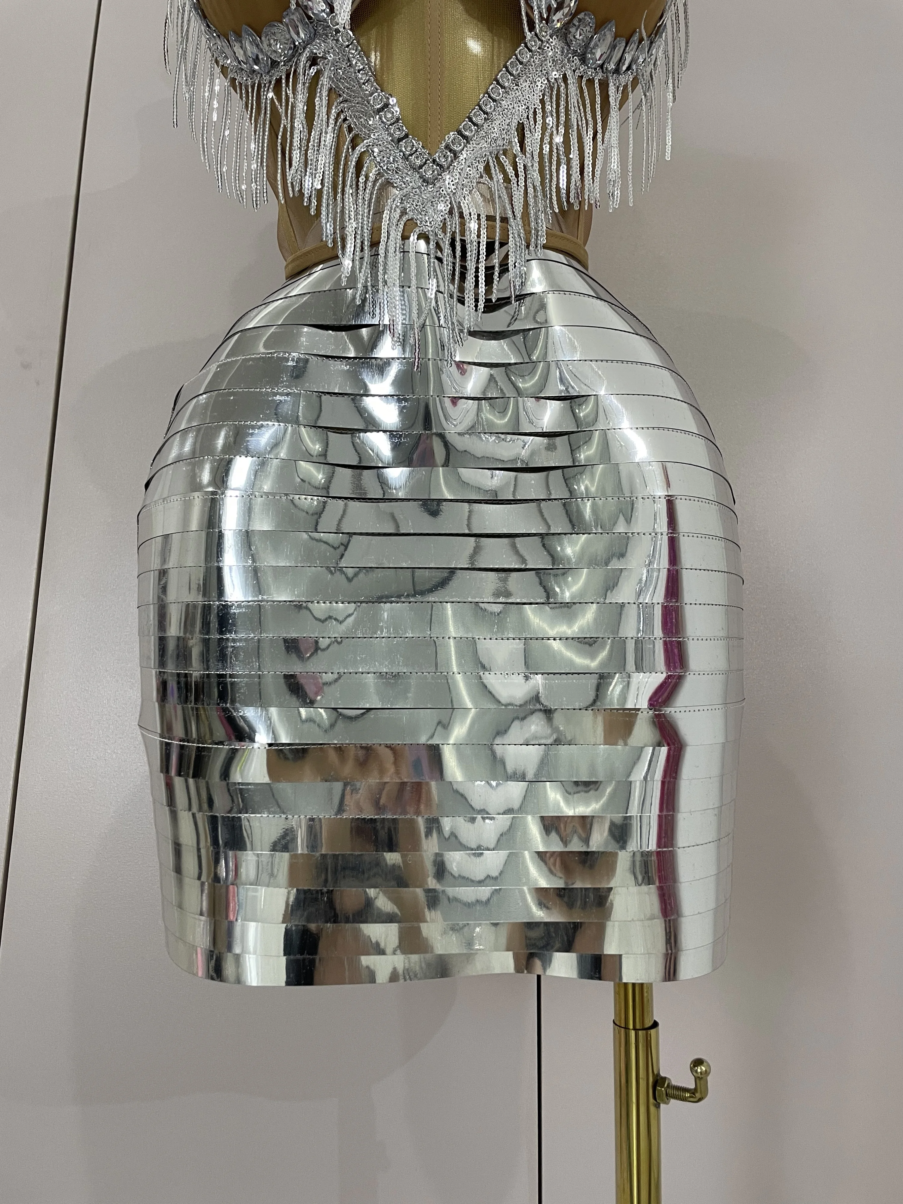 Women Sparkly Rhinstones Tassels Strapless Top Skirt Two-piec Set Sexy Designer Nightclub Evening Birthday Party Stage Outfit