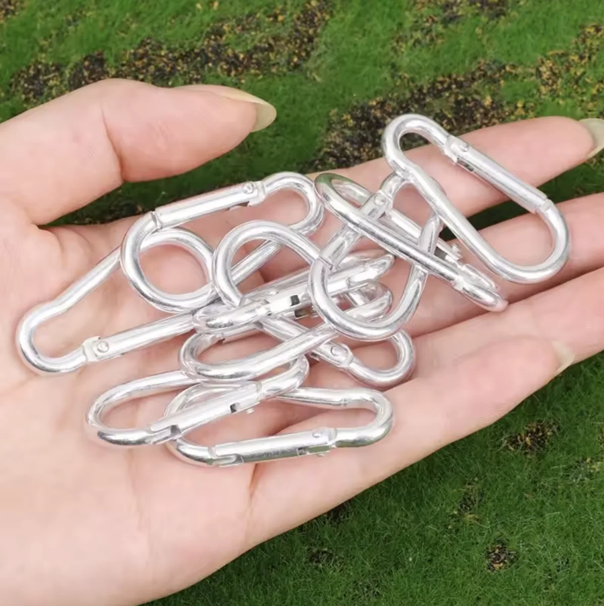 Multifunktionaler Karabinerhaken aus Aluminiumlegierung mit Schnappverschluss, Schnellverschlussring, Haken, Schäkel, Kettenverschluss, Haken zum Aufhängen eines Schlüssels – Detail 8