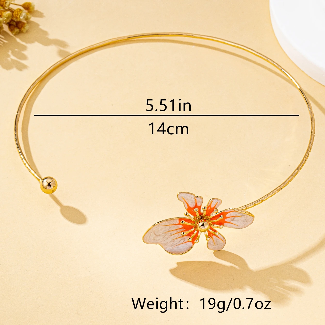 ياقة نسائية، زهرة ملونة بسيطة واحدة، مجوهرات ياقة حلوة ورومانسية، مناسبة للارتداء اليومي والعطلات