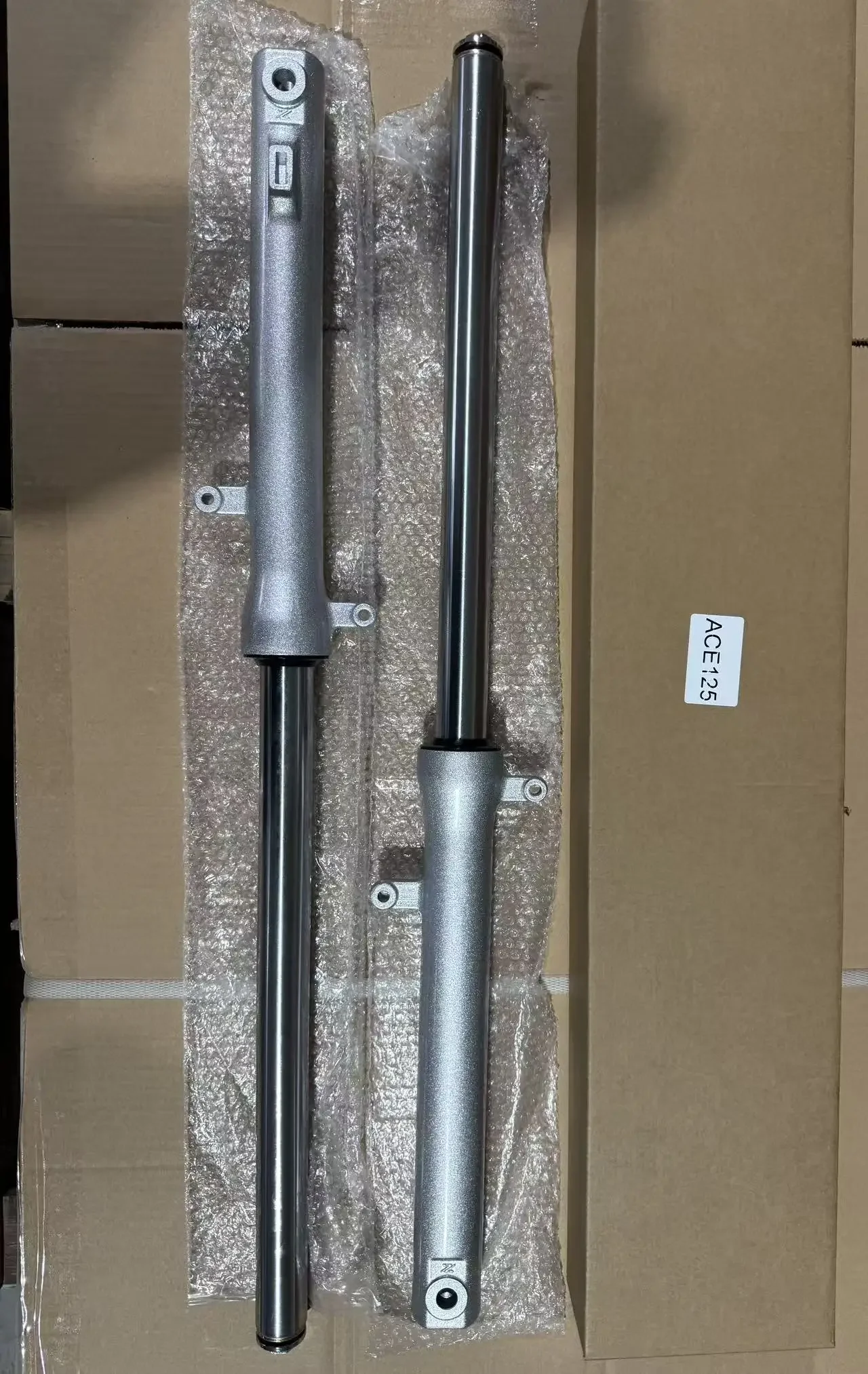 New High Quality Motorcycle Engine Parts Shock Absorber for Ace125 Front Shocks CB125 view 2