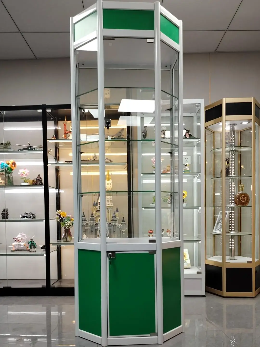 

Display Showcase Bank Shaped Showcase Cosmetics Cabinet Lego Toy Model Gundam Antique Jewelry Cabinet Wine Cabinet