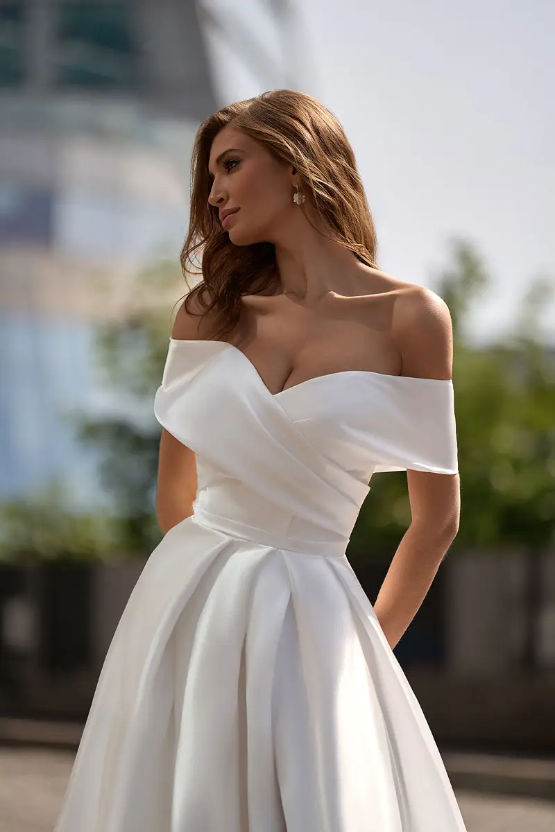 Elegante abito da sposa in raso a trapezio manica corta con lacci sul retro affascinante Robe De Mariee per donna spacco laterale con tasca