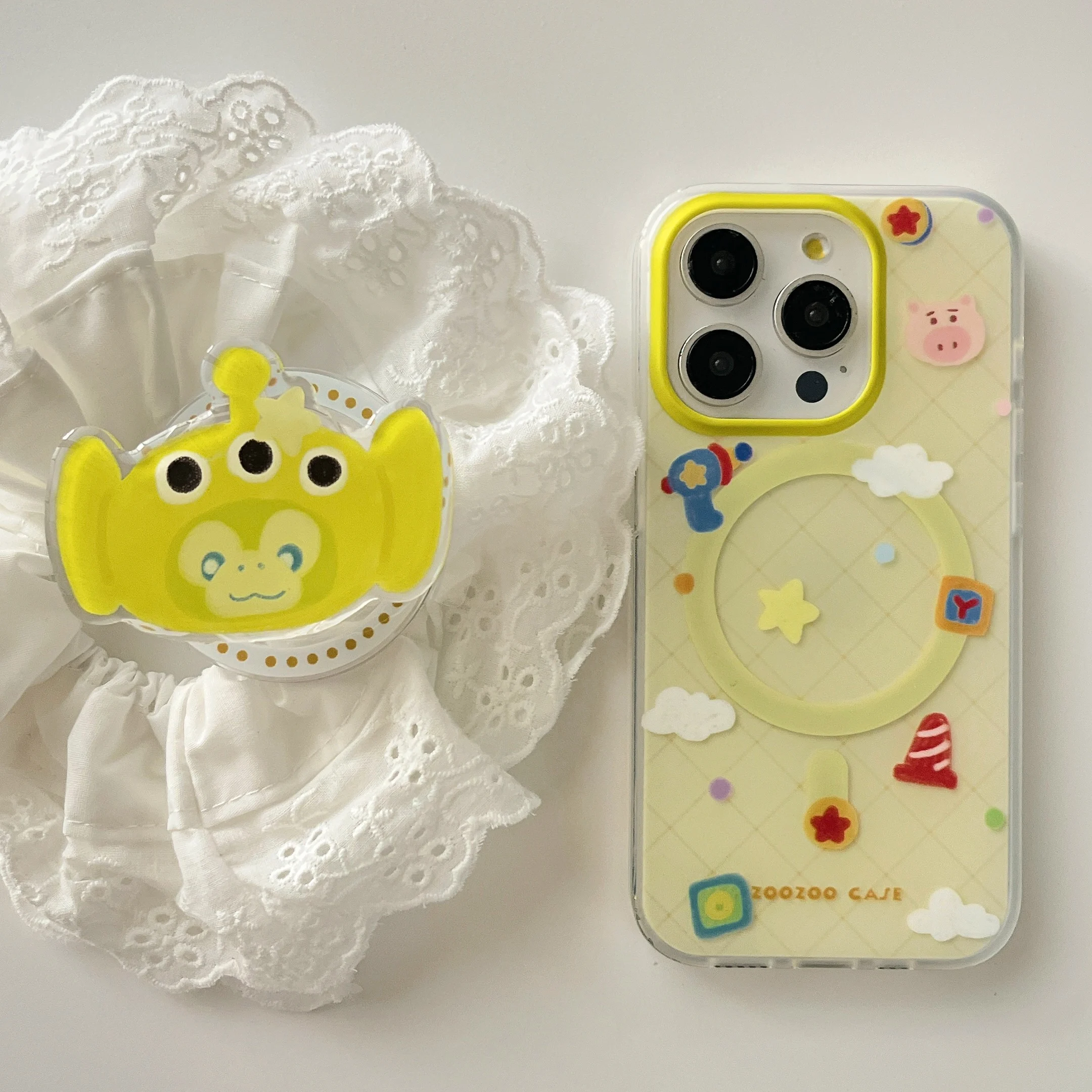 Cute three-eyed monster magnetic phone case for IPhone 15 15pro 15promax 14 14pro 14promax 13 13pro 13promax 12 12pro 12promax