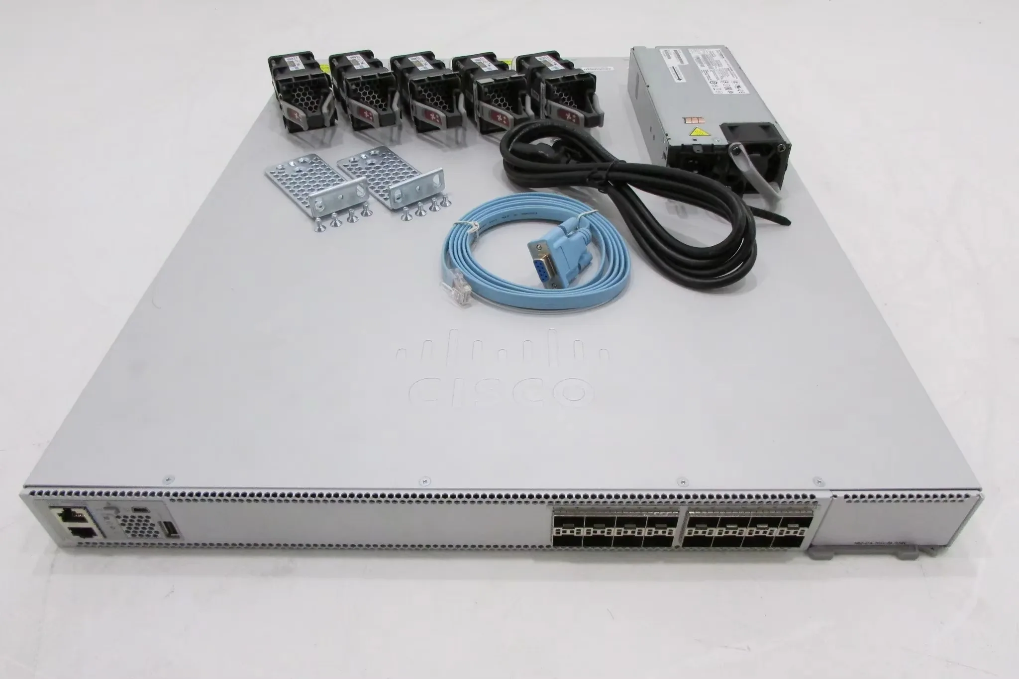 C9500-16X-E Cisco Enterprise Switch C9500 16-port 10Gig Switch Essentials Network Switch