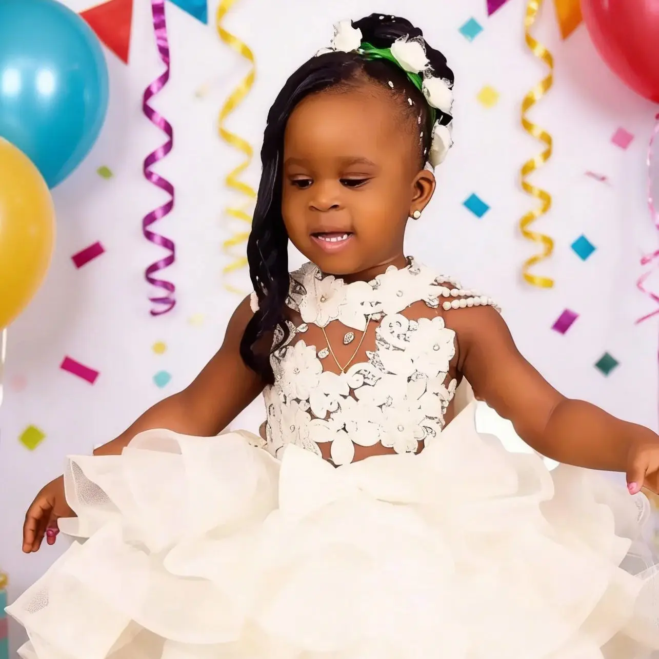 

White Flower Girl Dress for Wedding Sleeveless Tiered Knee Length Baby Girls Birthday Party First Communion Gowns Custom