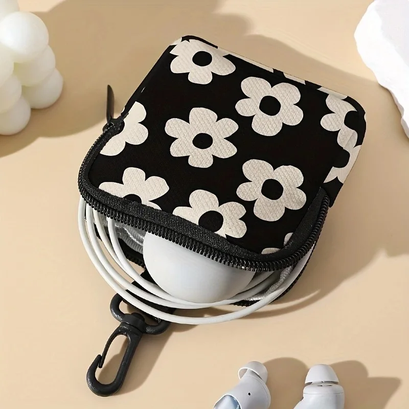 

Unisex Coin Purse Flower Print Harajuku Kawaii Waterproof Headphone Key Multifunctional Storage Bags Japanese Bag Accessories
