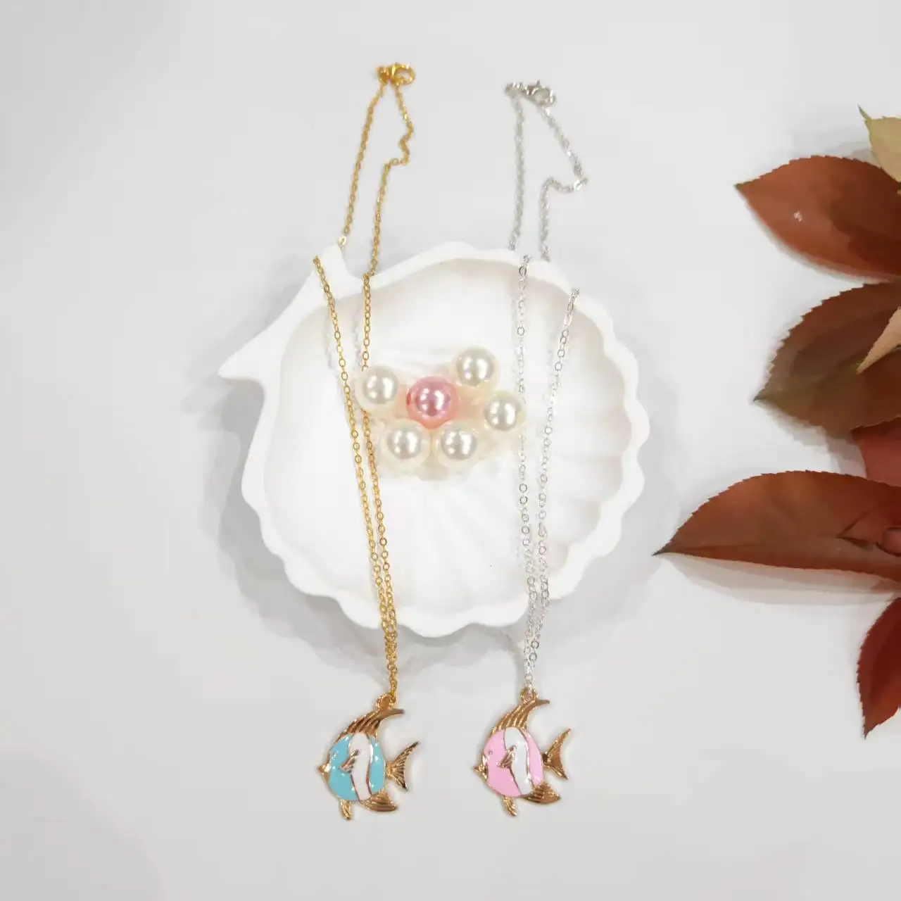 

Tropical Fish Necklace Girls Summer Holiday Clavicle Chain Colorful Oil Painting Beach Handmade Necklace