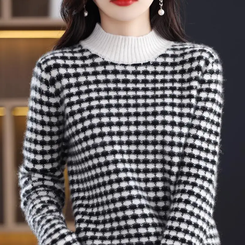 Fashionable Half High Collar Plaid Sweater Women's Loose Thick Autumn and Winter Casual Long Sleeved Pullover Knited Bottom Tops