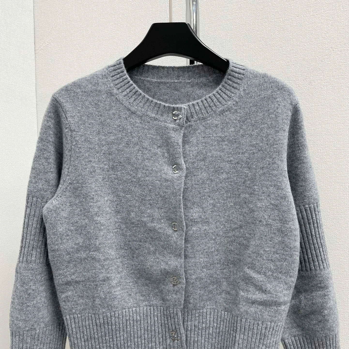 Long Sleeve Round Neck Top Autumn And Winter New 2025 Bookbag Button Short Knitted Cardigan For Women