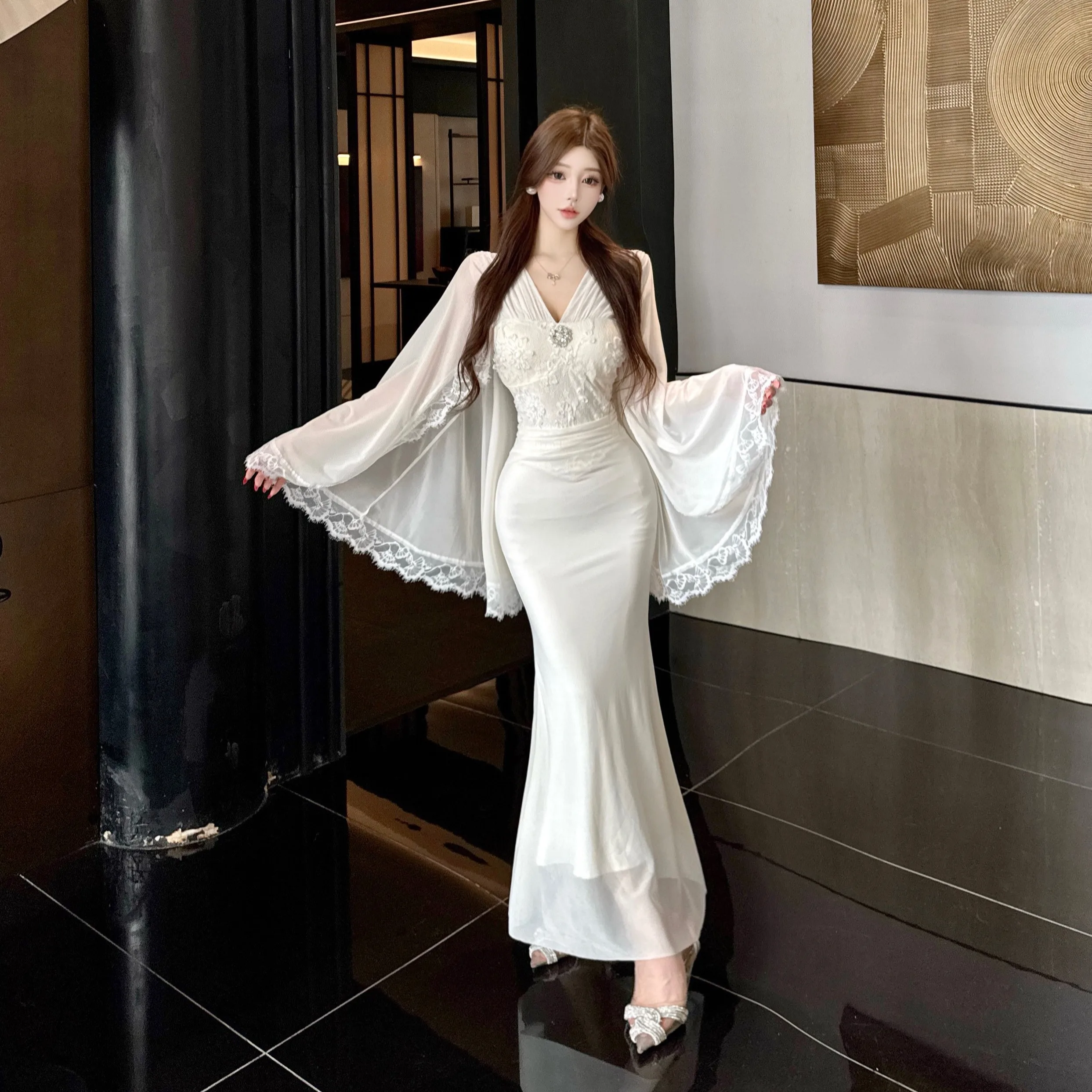 Ele Slimming Dr with Sa oulder Design Sensual Gentle Sle Long Sve Midi Dr Prince Scrt Cut للنساء