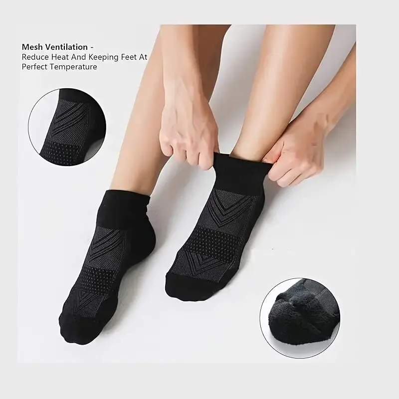 3쌍 남성용 쿠션 운동 양말 - 강화된 발 뒤꿈치와 발가락이 있는 통기성 수분 흡수 러닝 양말