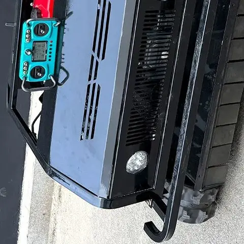 Personalizado todo-o-terreno compatível inteligente controle remoto cortador de grama robô de corte de gramado agrícola