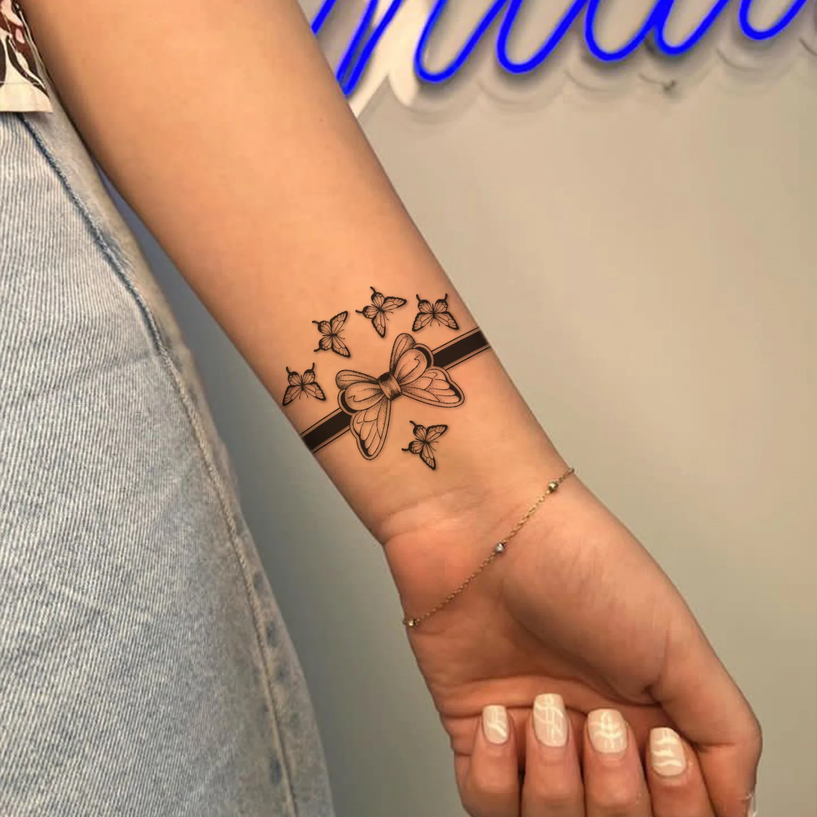 Minimalist Leaf Vine Tattoo Sticker Waterproof Long Lasting Fine Line Temporary Tattoo for Women Finger Hand