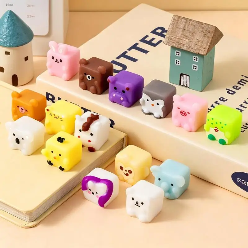 5Pcs Kawaii Square Animal Pinch Mochi Squeeze Toys Mini Cube Cartoon Stress Relief Fidget Toys Party Birthday Gift