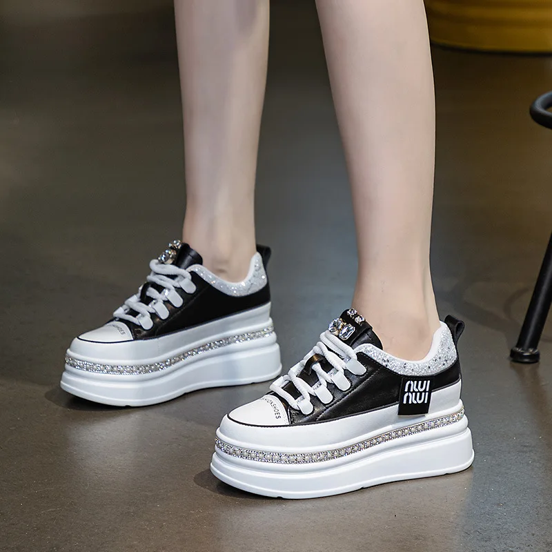 Women's shoes 2026 new sponge cake thick soled shoes rhinestone fashion trend casual versatile women's shoes
