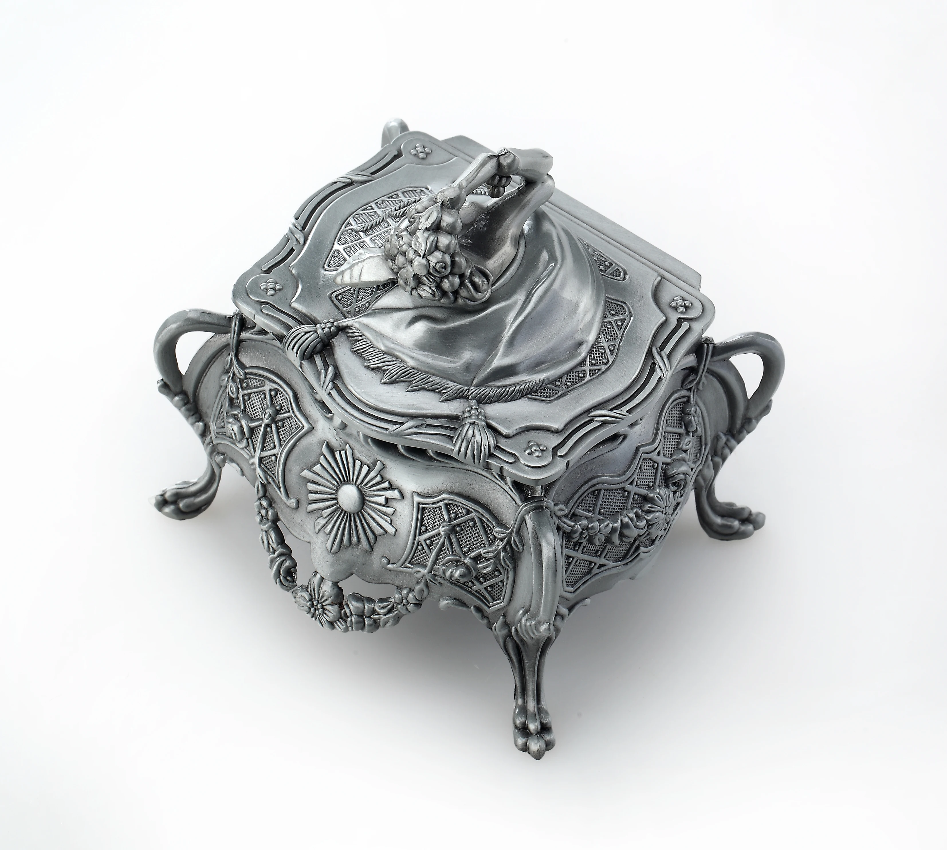 Anastasia-Once Upon a December  Alloy Metal Music Box Wind Up For Christmas and Children Birthday Gift