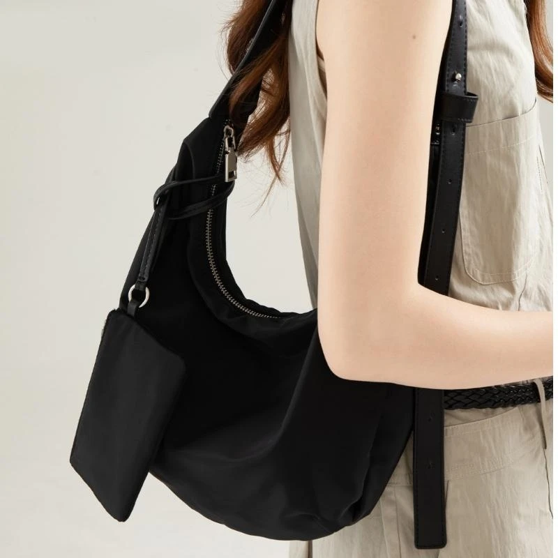 

G5AE Compact Underarm Handbag Ergonomic Shoulder Strap Commuting Essential Item