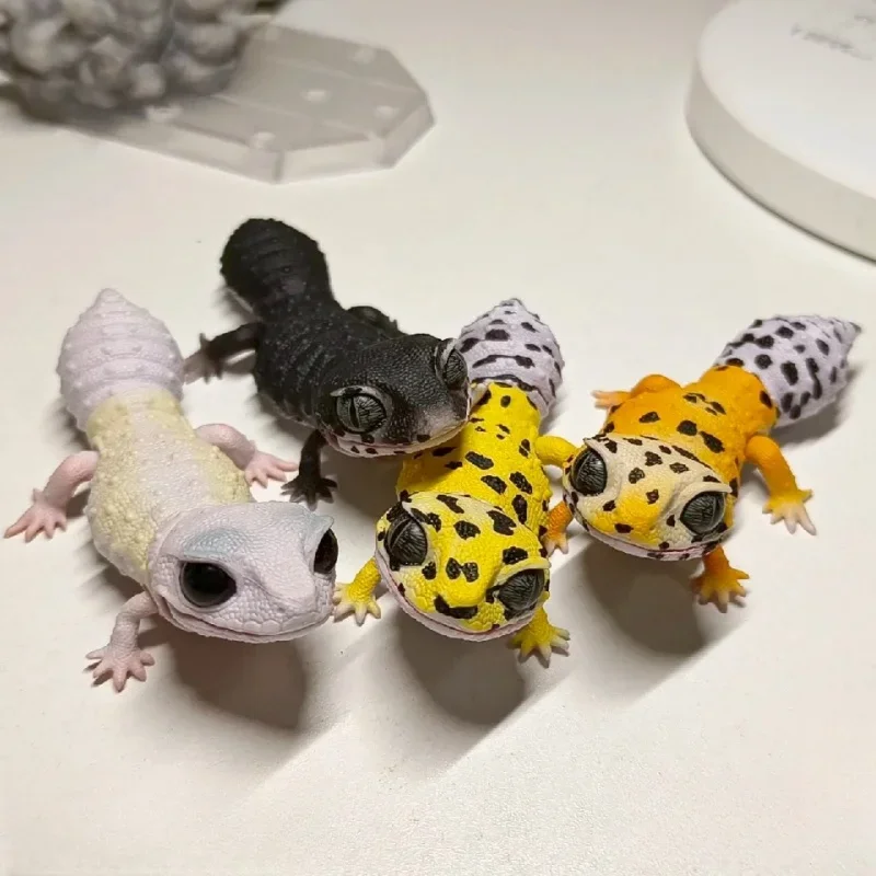 

Bandai Original The Diverysity Of Life On Earth Giant Simulation Gecko Lizard Best Geckos Leopard Anime Action Figure Toys Gifts