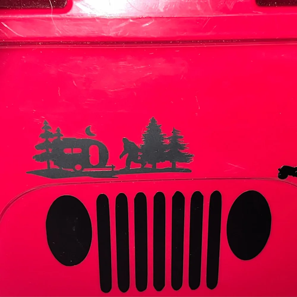 Sasquatch and Mountains تصفيف السيارة مضحك الشارات والملصقات ويندوز الوفير اكسسوارات الديكور لبيجو 307 ، جيب رينيجيد ، بي ام دبليو #2