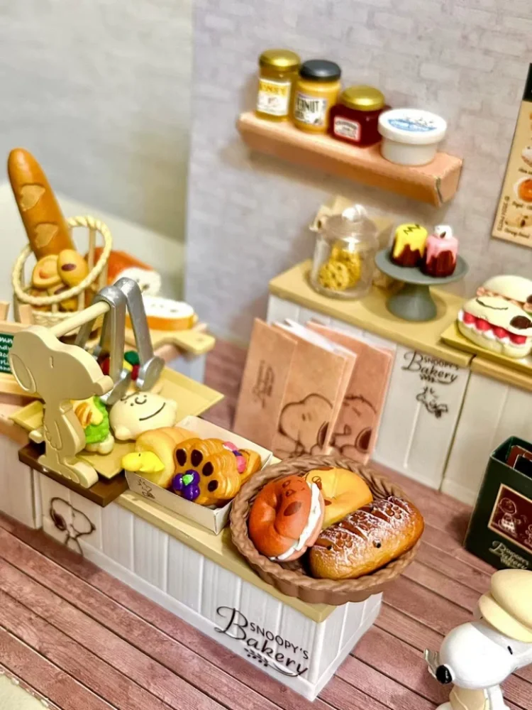 Véritable boîte entière Re-Ment Snoopy modèle Miniature couronne café boulangerie Restaurant occidental rencontre boîte aveugle Collection
