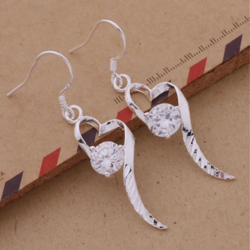 Ohrringe aus 925er-Sterlingsilber, klassische Ohrringe mit glänzendem Edelstein, Charm-Schmuck für Frauen, Hochzeitsschmuck, Verlobungsschmuck, hohe Qualität