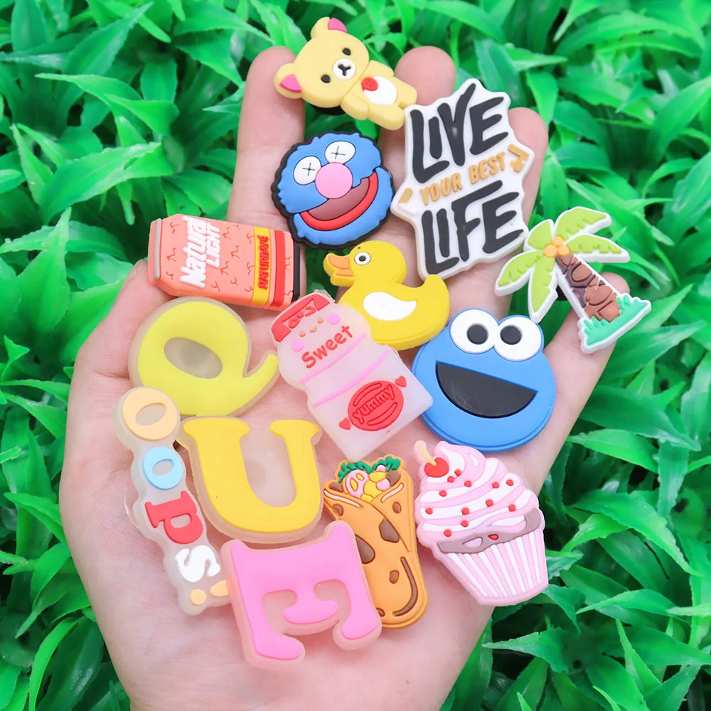 50pcs Wholesale Duck Donut Cone Drinks Children Shoes Charms Decorations Lovely Sandals Buckle for Bracelet