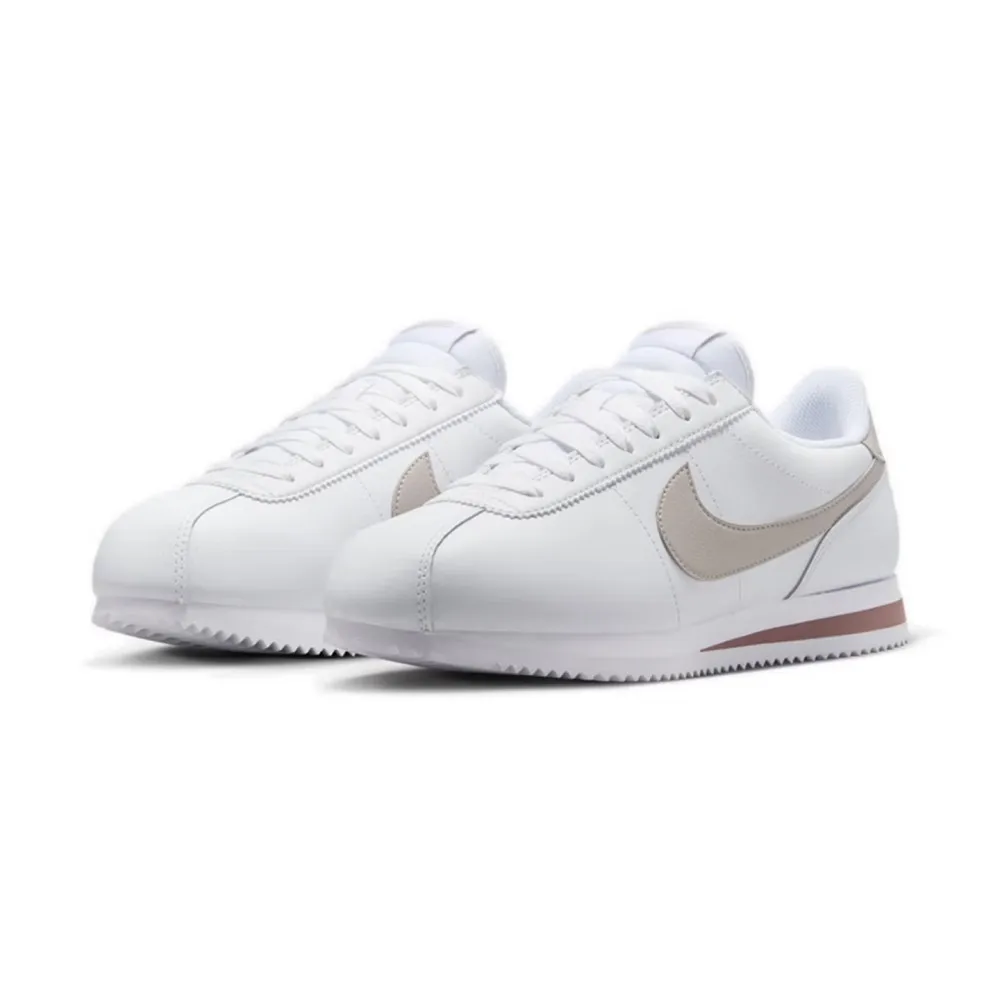 

Nike Classic Cortez Sneakers Retro Classic Design Comfort Cushioning Lightweight Durable for Everyday Wear DN1791-105