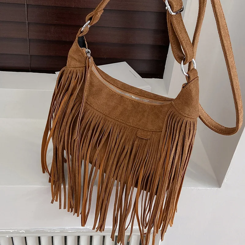 

Tassel Large-capacity Bags for Women. New Retro and Popular Single-shoulder Bags, Simple Crossbody Bags.