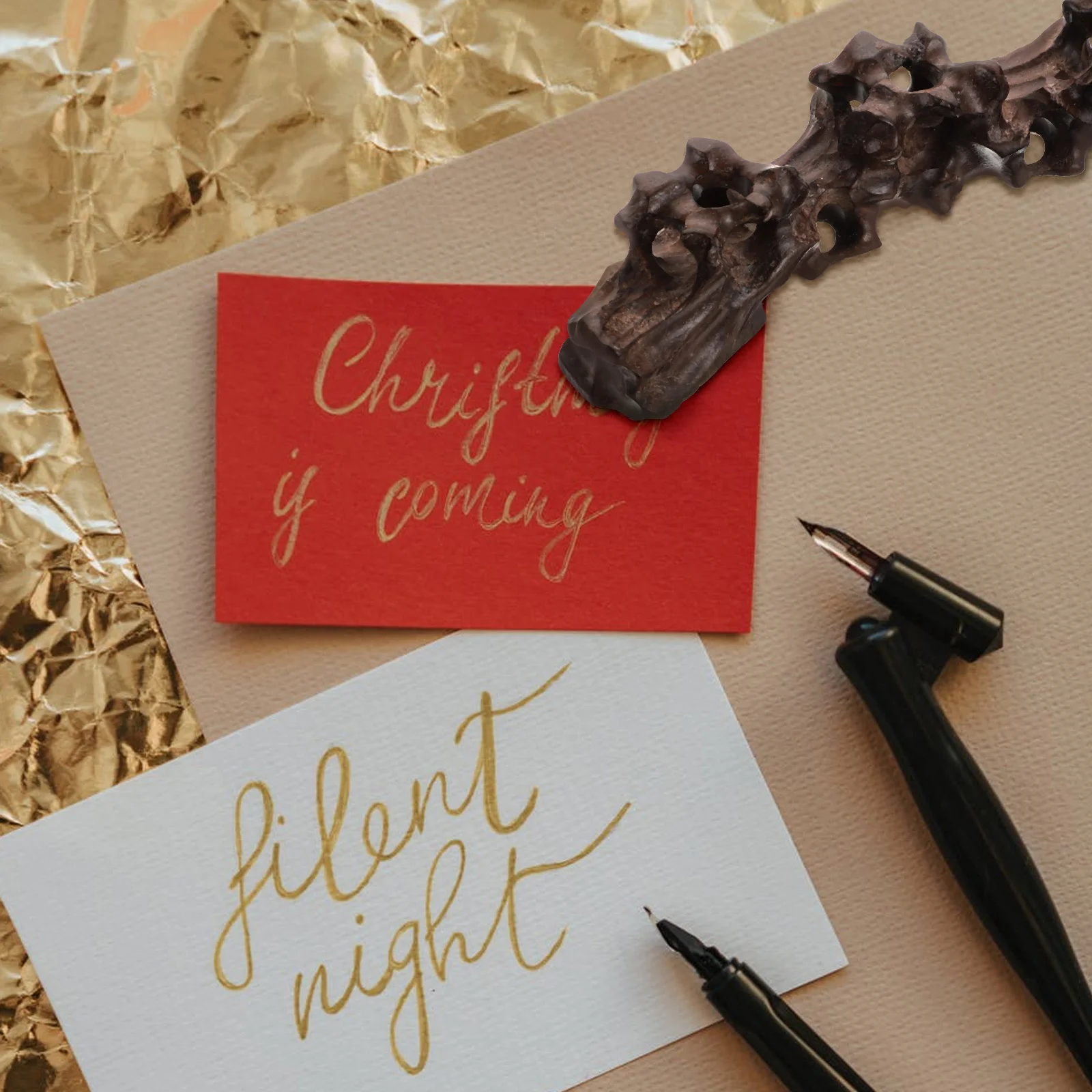 

1Pcs High Quality Calligraphy Pen Holder Simple Generous Appearance Stable Base for Various Brushes and Pens Ideal for Art