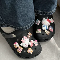 MINISO Cartoon Hello Kitty różowe akcesoria obuwnicze żywica 3D urok pikantny pasek letnie sandały moda śliczne drewniaki klamra do buta