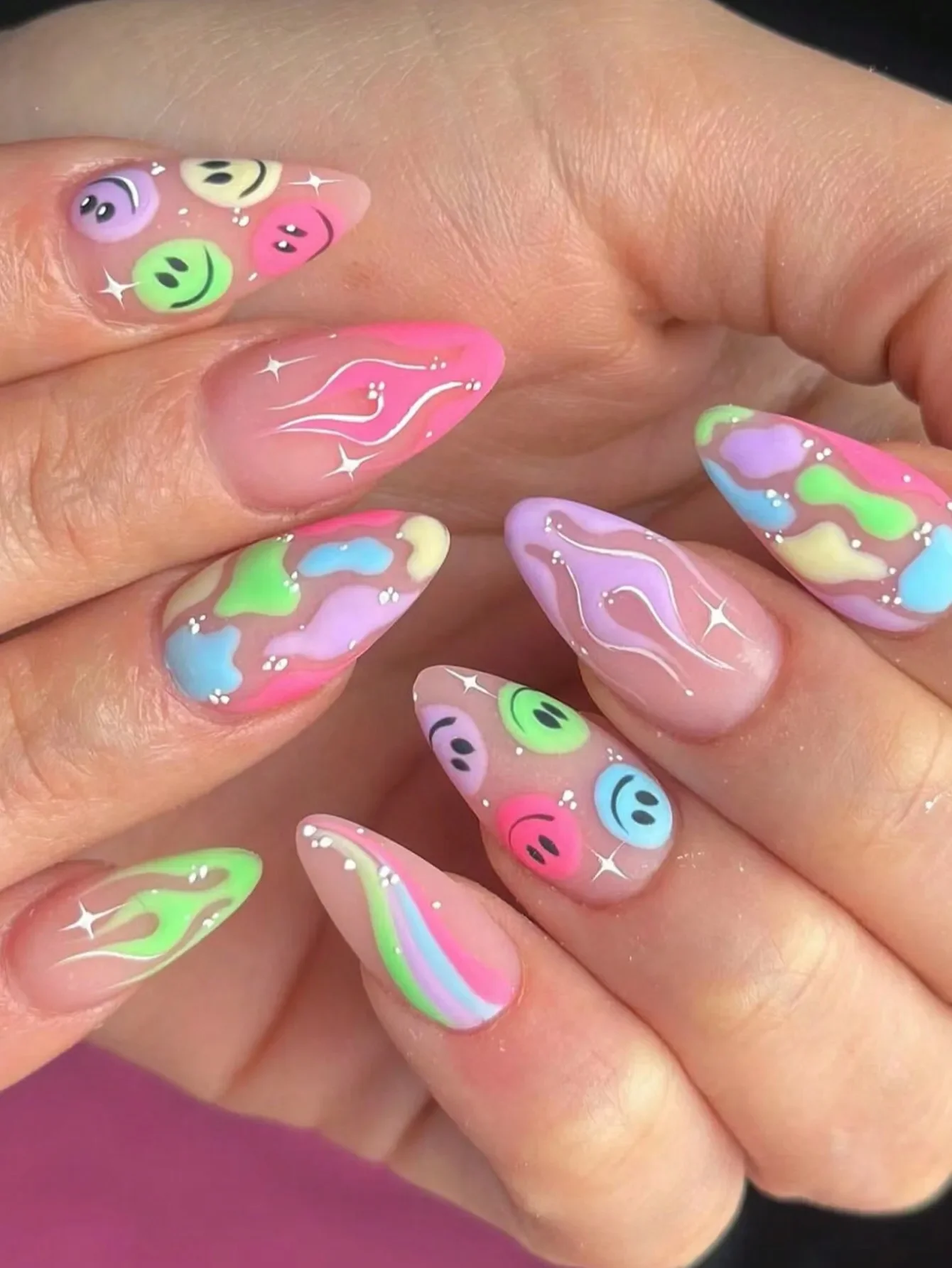 

24Pcs Deluxe Colorful Water Drop Shape Press-On False Nails, Featuring Flames, Smiling Faces, Stripes And Other Patterns. Perfect For Daily Wear, Comes With Jelly Glue And Nail File. Nail Supplies Nails