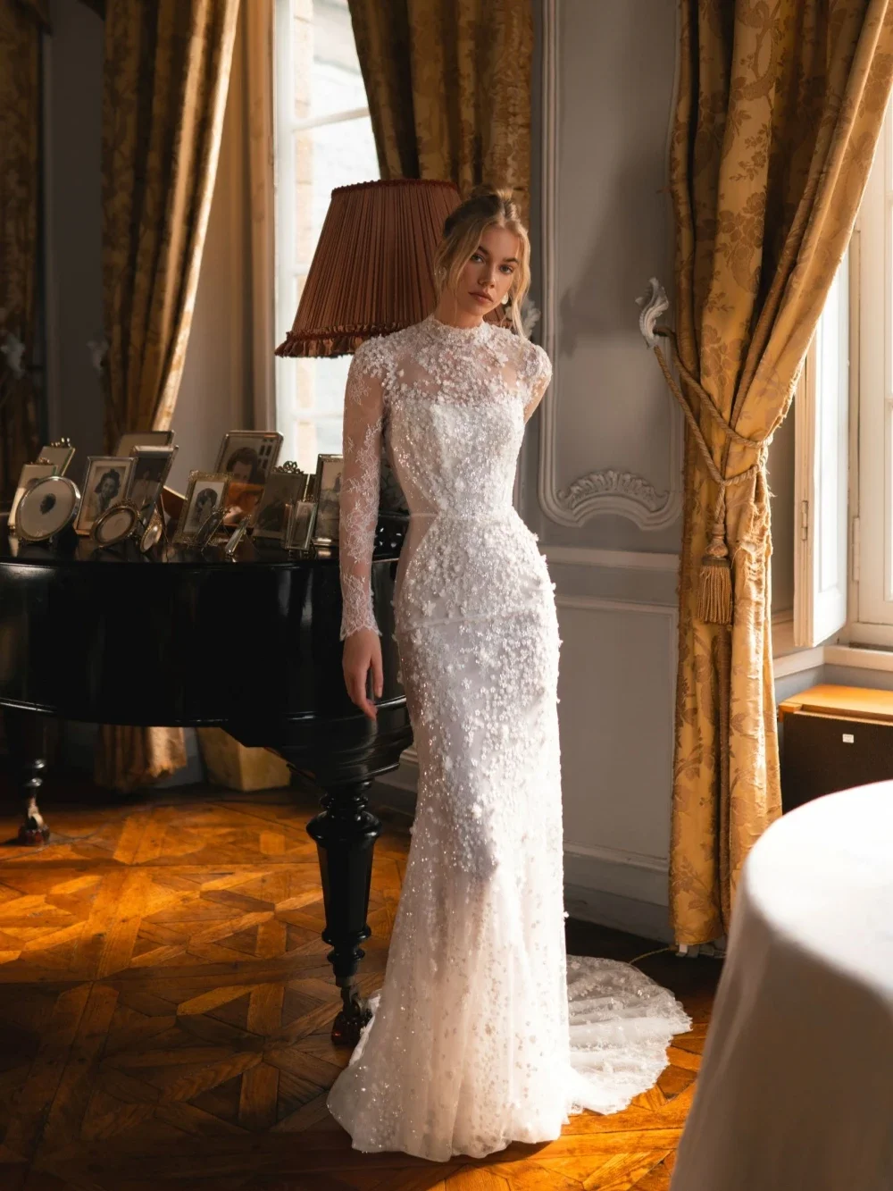 

Customized Sequined Lace Mermaid Long Wedding Dress High Collar Long Sleeve Bridal Gown Dresses For Bride vestidos de noiva