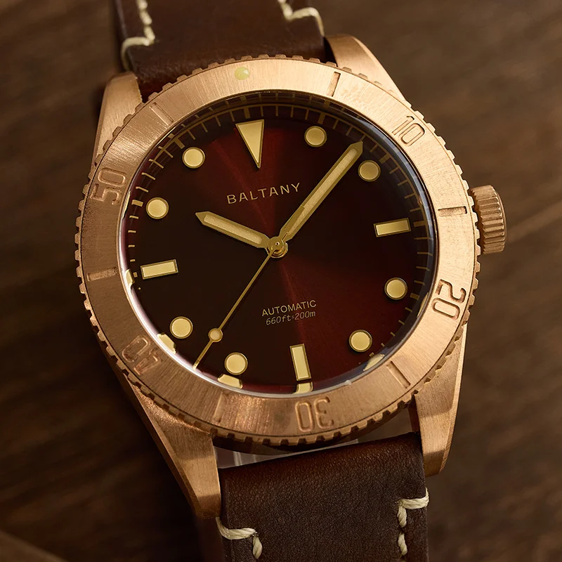 Bronze Diver watch NH38 Automatic Mechanical Watch Mens 200M Waterproof cusn8 Bronze case B3016 Vintage Wristwatches