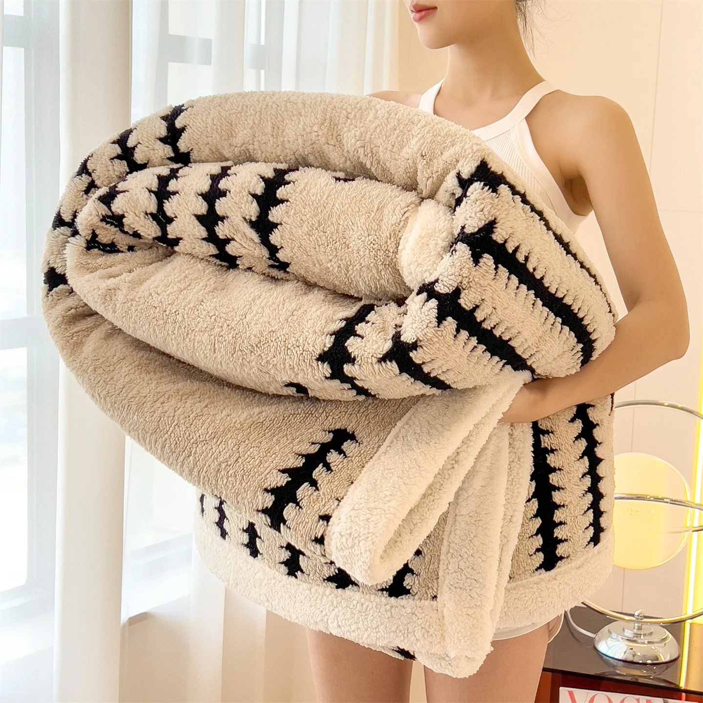 

Large Big Blanket Ultra-Soft Lightweight for Bed, Sofa, and Couch - Luxury Microplush Cozy Warm Blanket