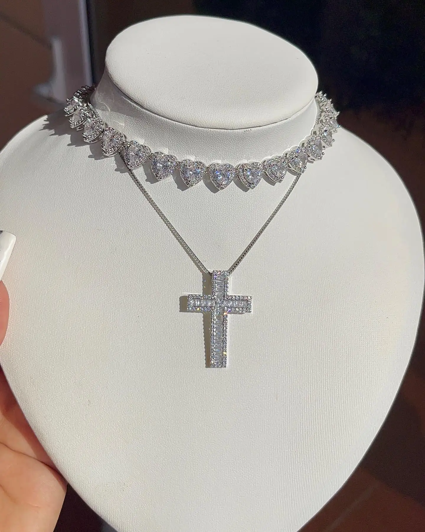 

2026 Iced out bling hip hop women jewelry Halo cz cluster heart shaped tennis chain women choker necklace wedding gift